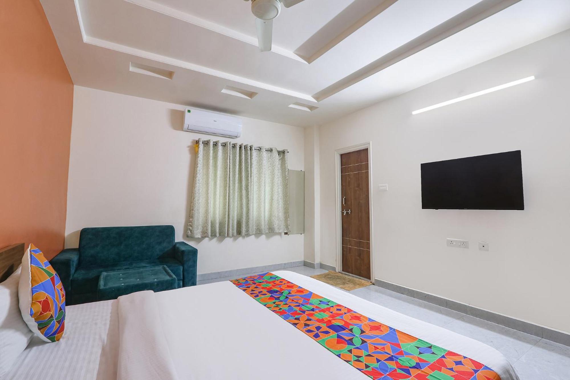 Fabhotel Golden Hitech - Nr Hitech City Hyderabad Exteriör bild